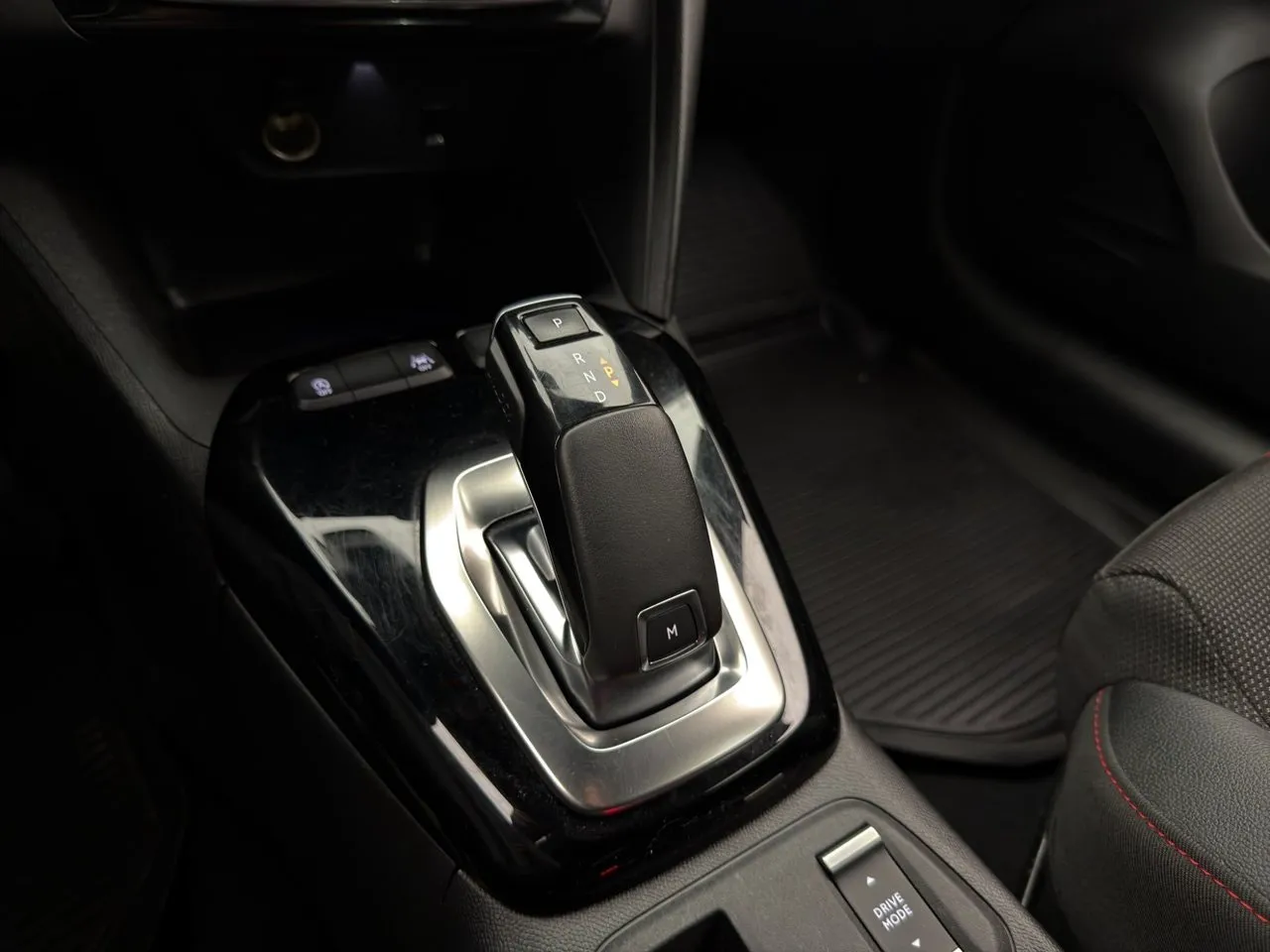 Vehicle image 21