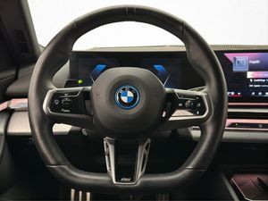 BMW i5 bild 34