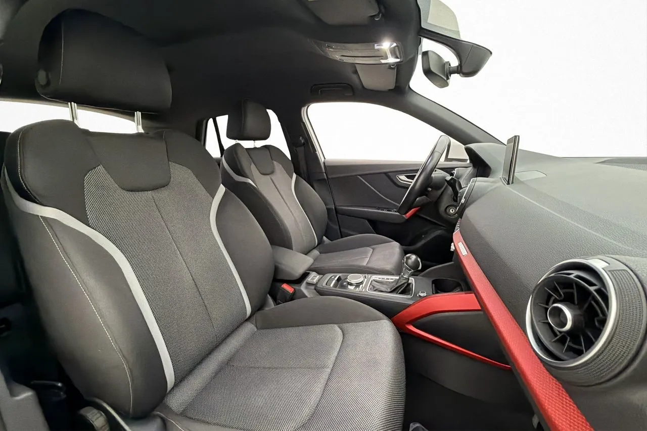 Vehicle image 20