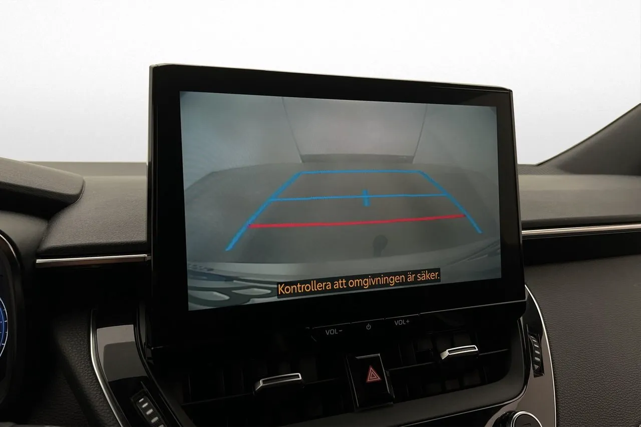 Vehicle image 15