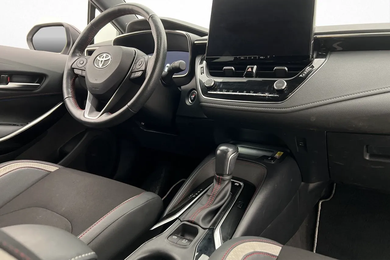 Vehicle image 21