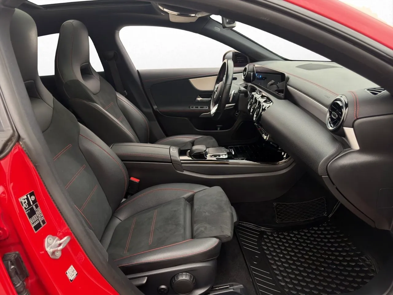 Vehicle image 25
