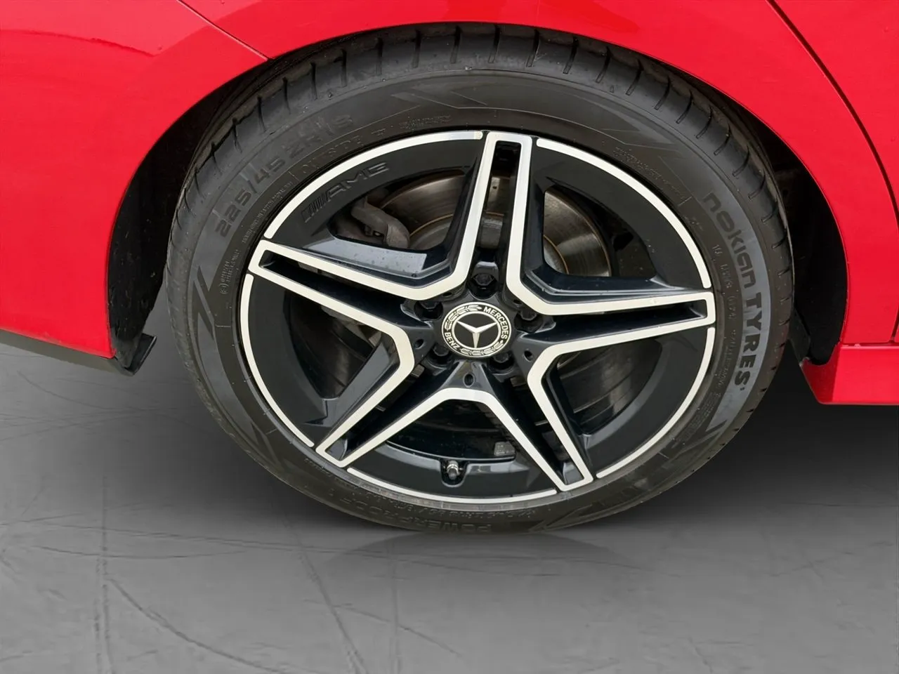 Vehicle image 30