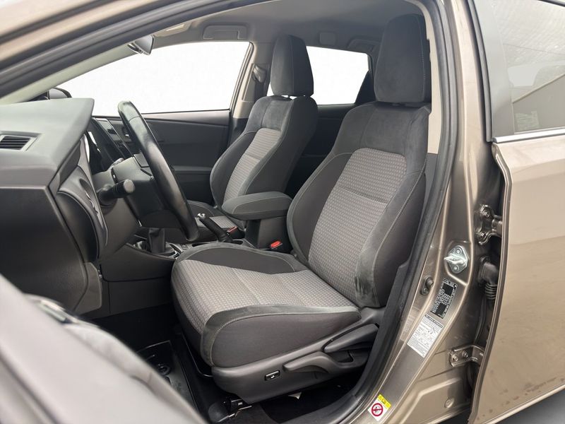 Toyota Auris bild 11