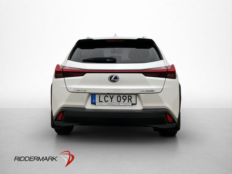 Lexus UX bild 7