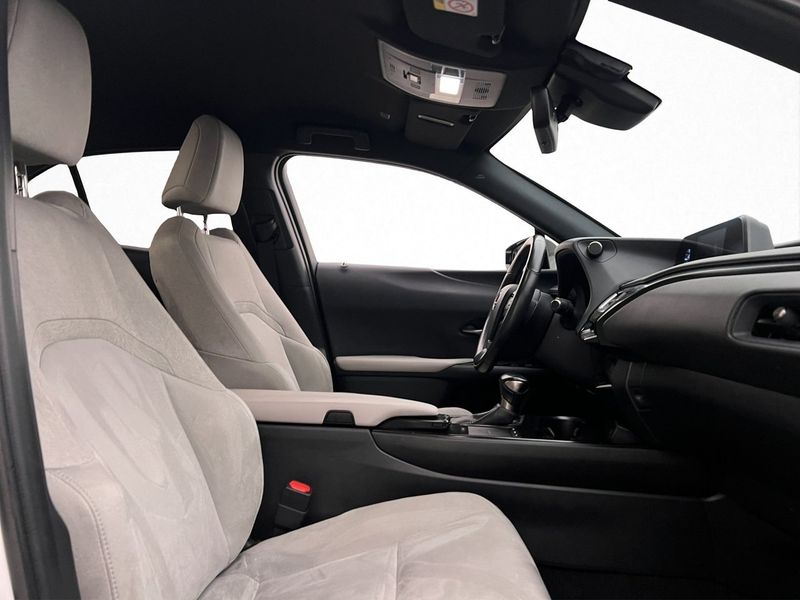 Lexus UX bild 25