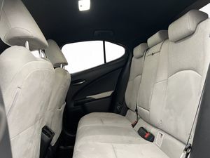 Lexus UX bild 26