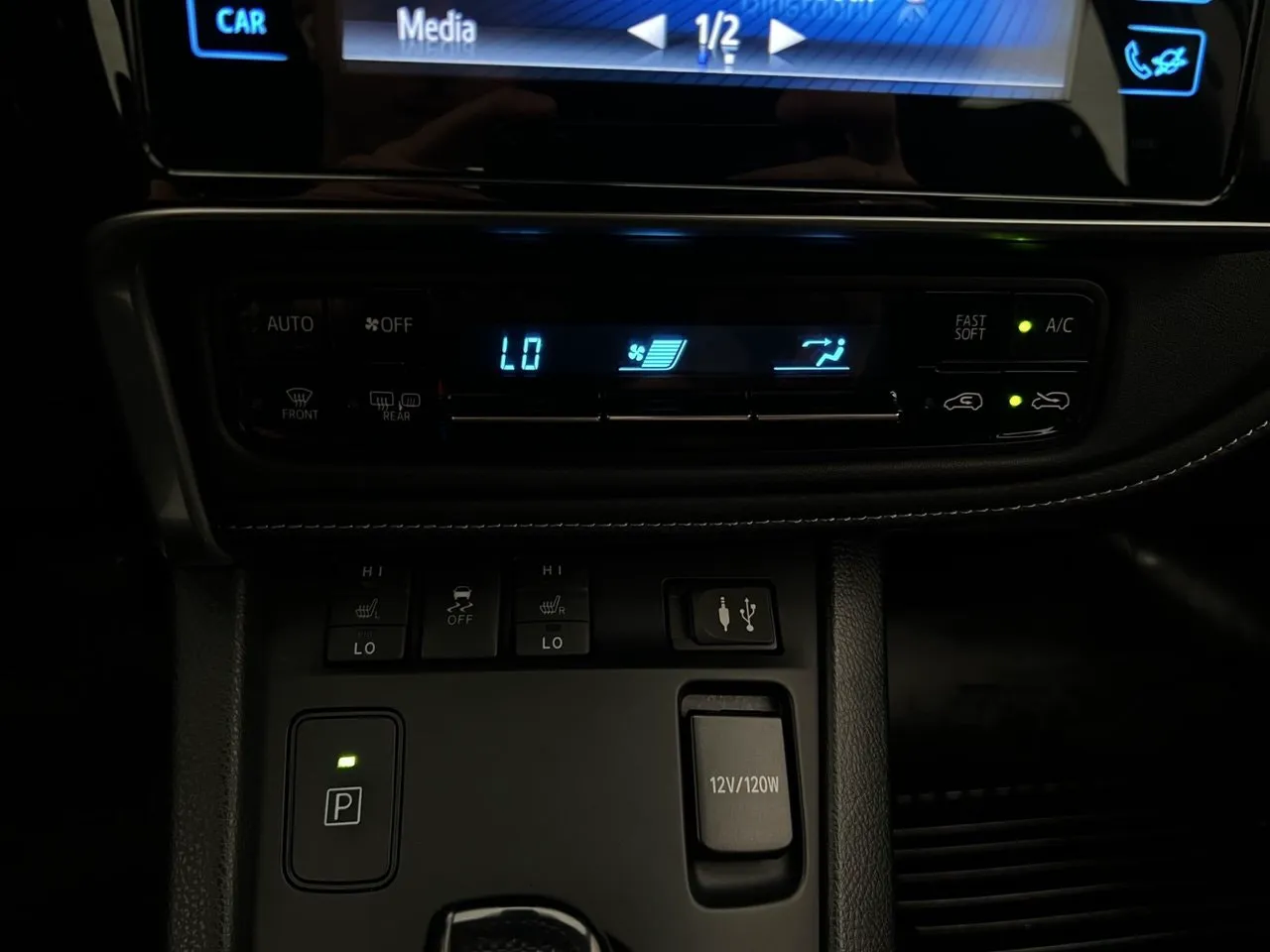 Vehicle image 21