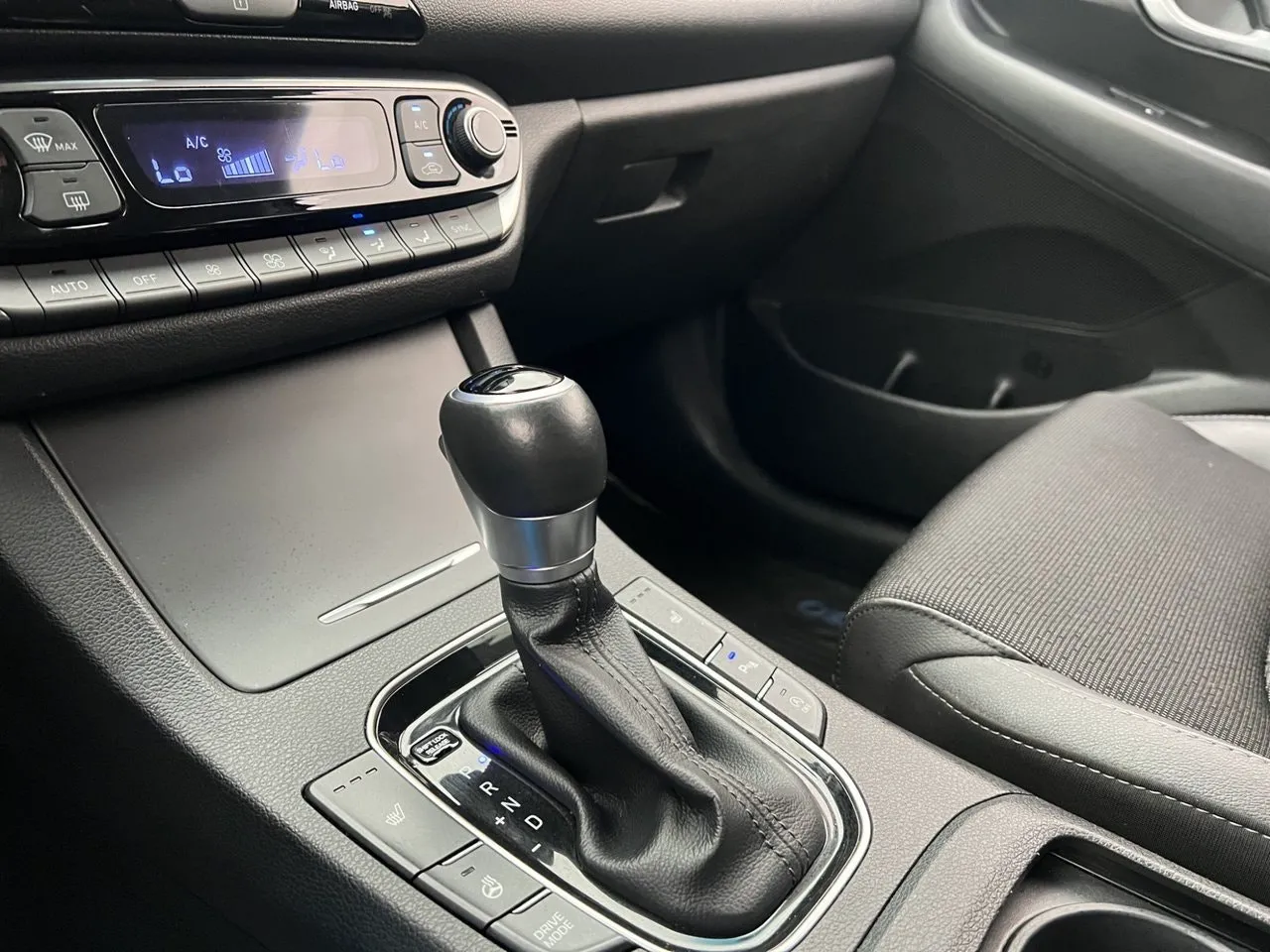Vehicle image 24