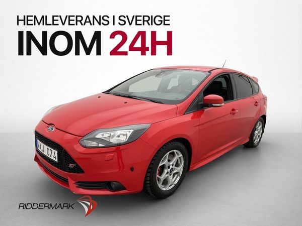 Ford Focus ST 250hk Recaro Värmare Döda-Vinkel Halvskinn - 2013