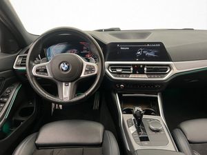 BMW 330 bild 11