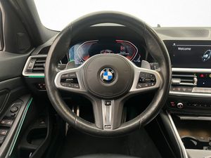 BMW 330 bild 12