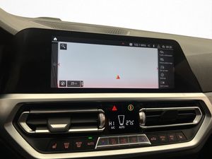 BMW 330 bild 17
