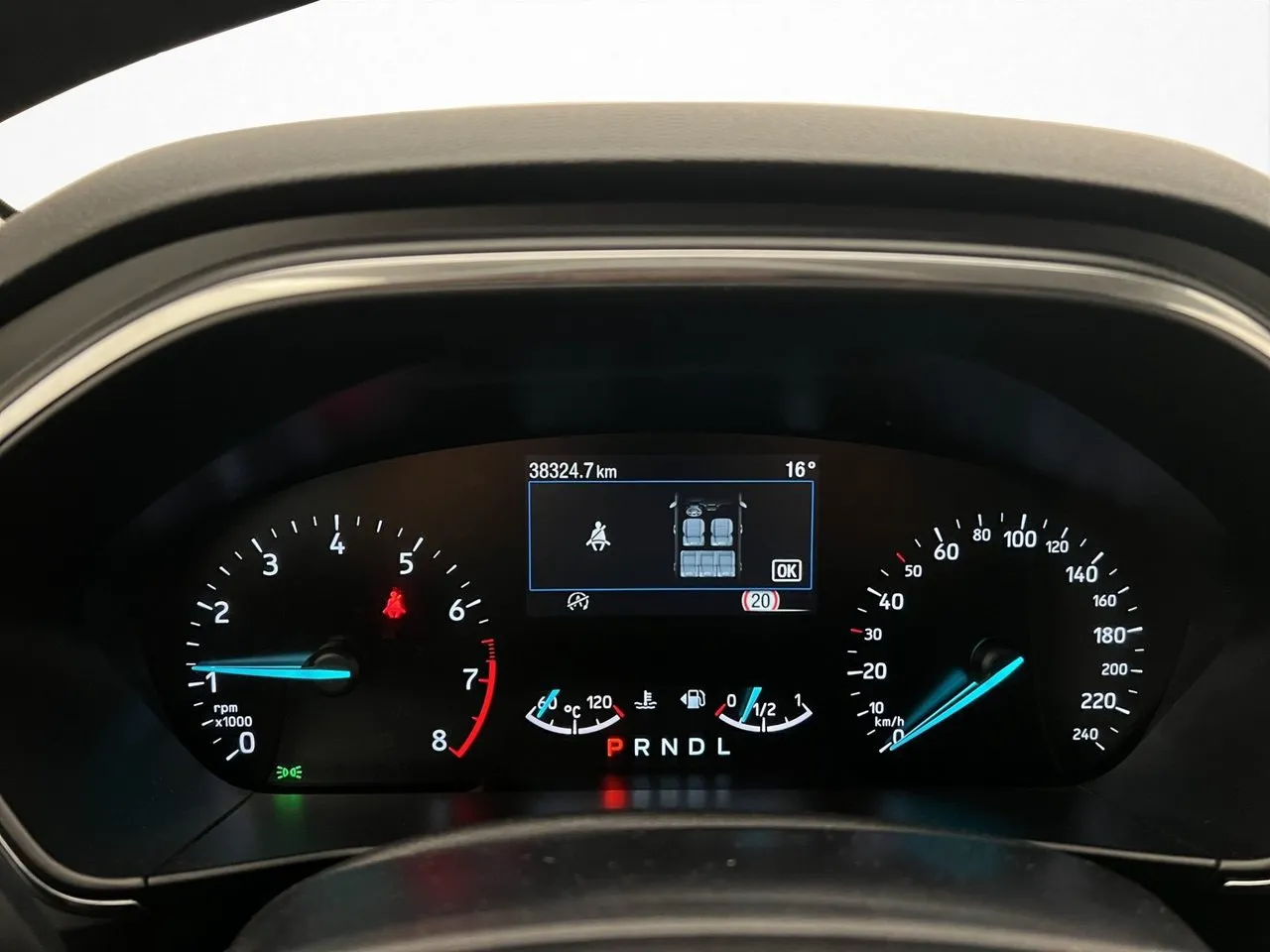 Vehicle image 16