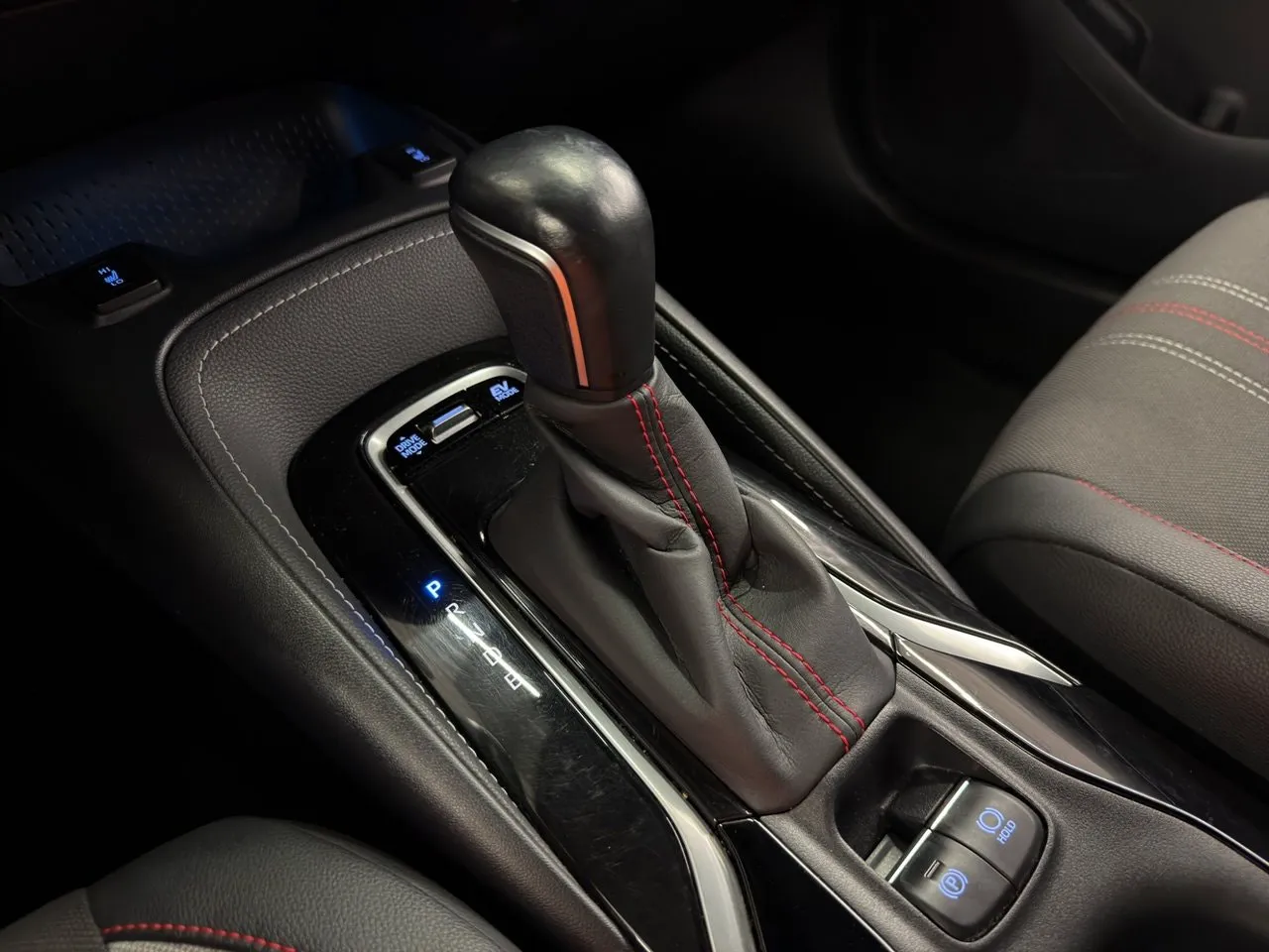 Vehicle image 18