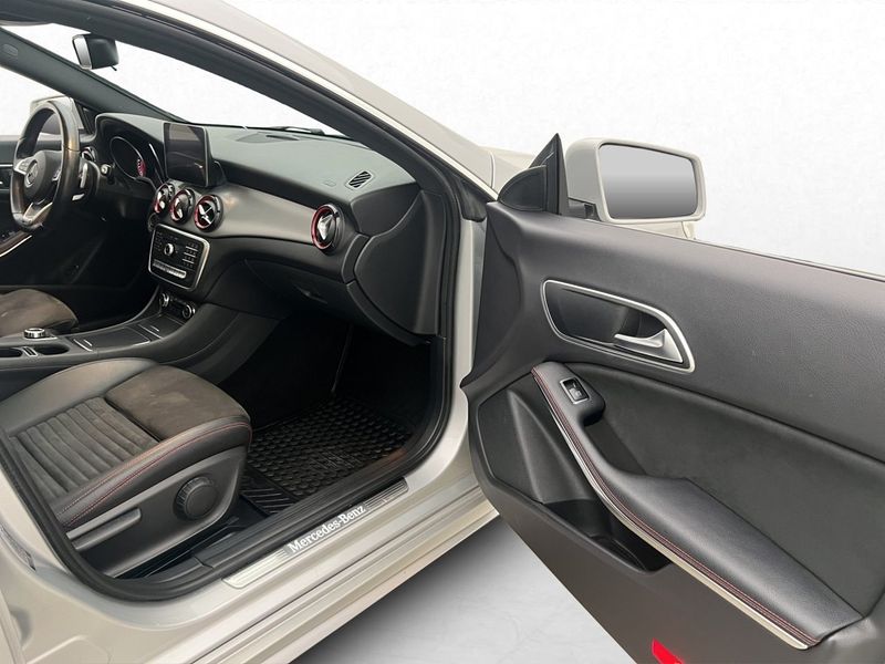 Mercedes CLA250 bild 25