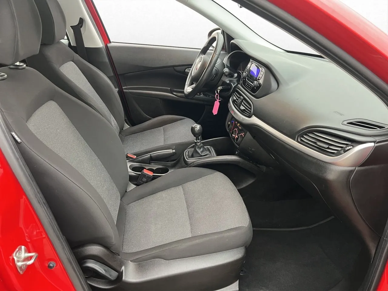 Vehicle image 20