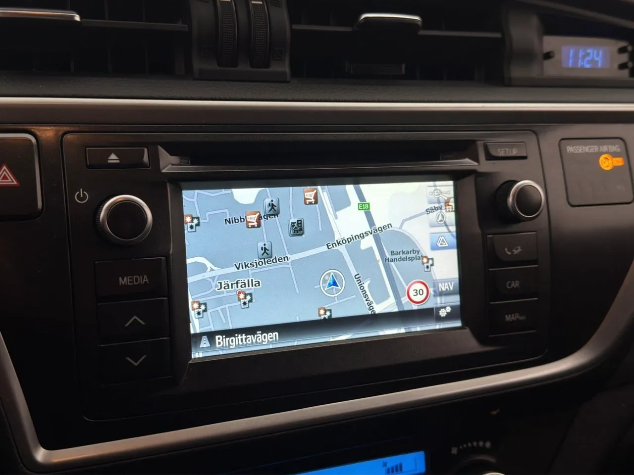 Vehicle image 18