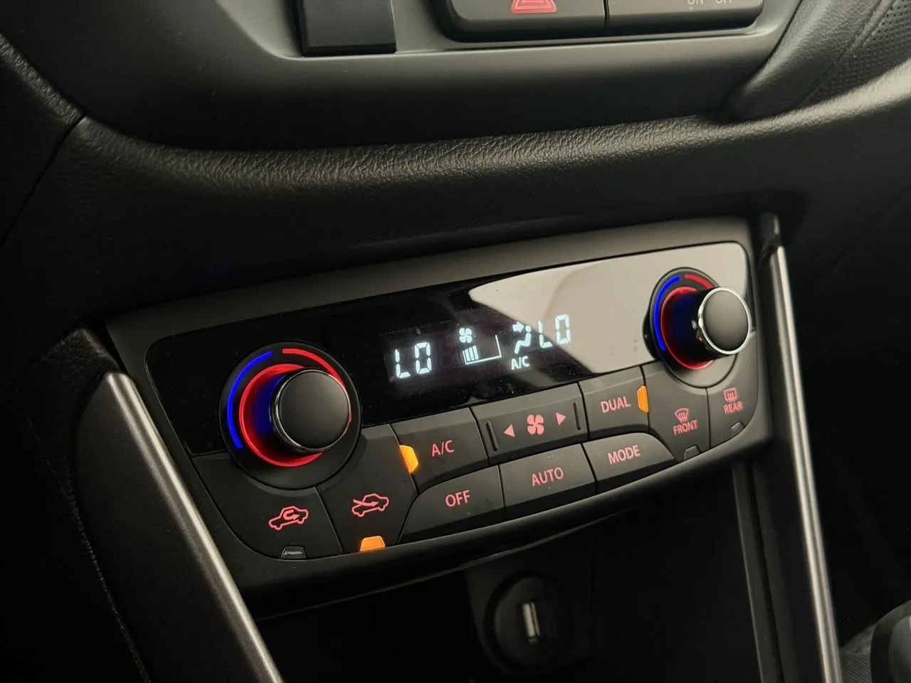 Vehicle image 20