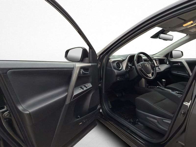Toyota RAV4 bild 9