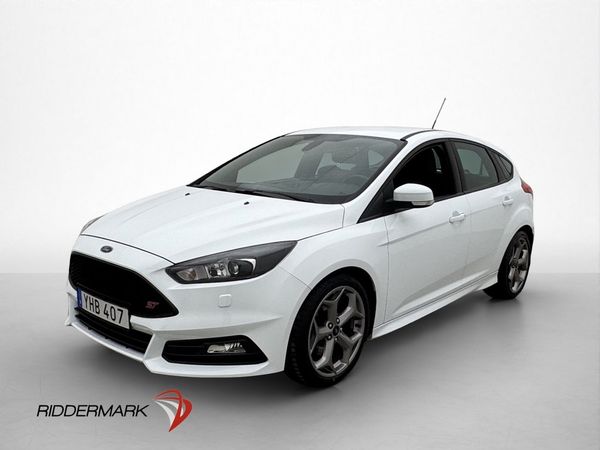 Ford Focus ST 250hk Recaro M/K-Värmare Skinn Elstol BT - 2017