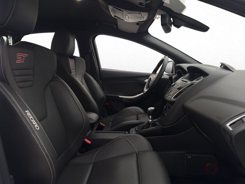 Ford Focus bild 17