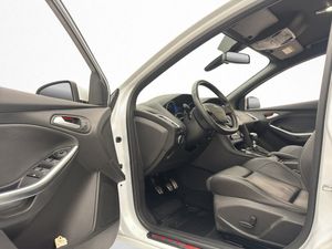 Ford Focus bild 8