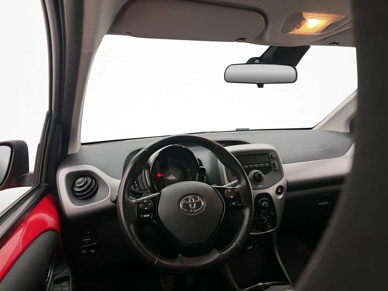 Vehicle image 11