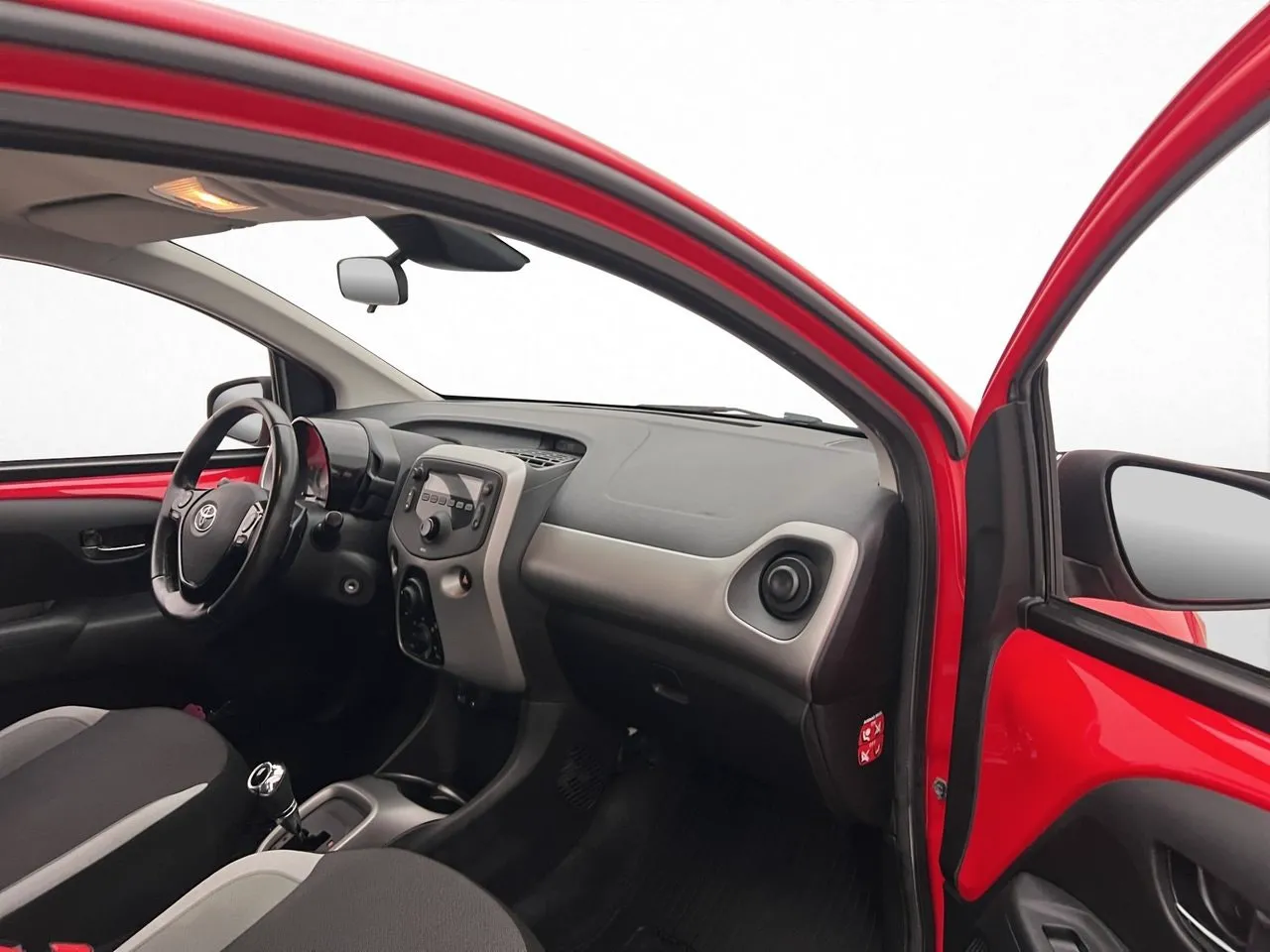 Vehicle image 18