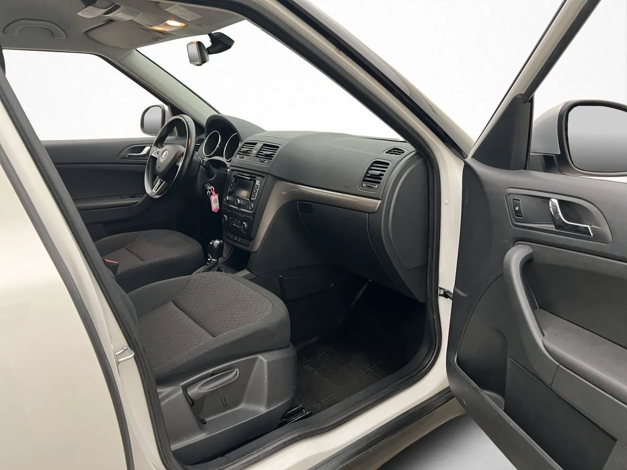 Vehicle image 21