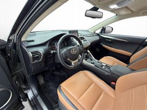 Lexus NX bild 11