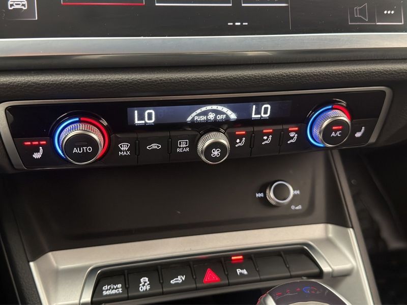Audi Q3 bild 22