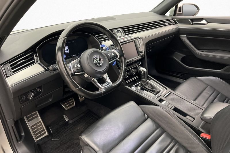 Volkswagen Passat bild 9