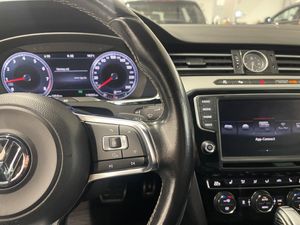 Volkswagen Passat bild 17