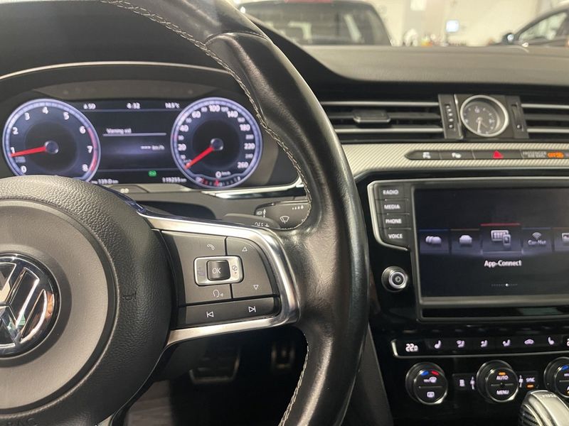 Volkswagen Passat bild 17