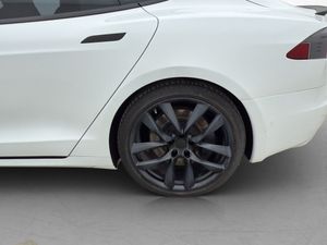 Tesla Model S bild 33