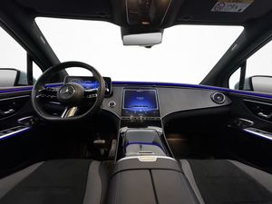 Mercedes EQE43 SUV bild 14