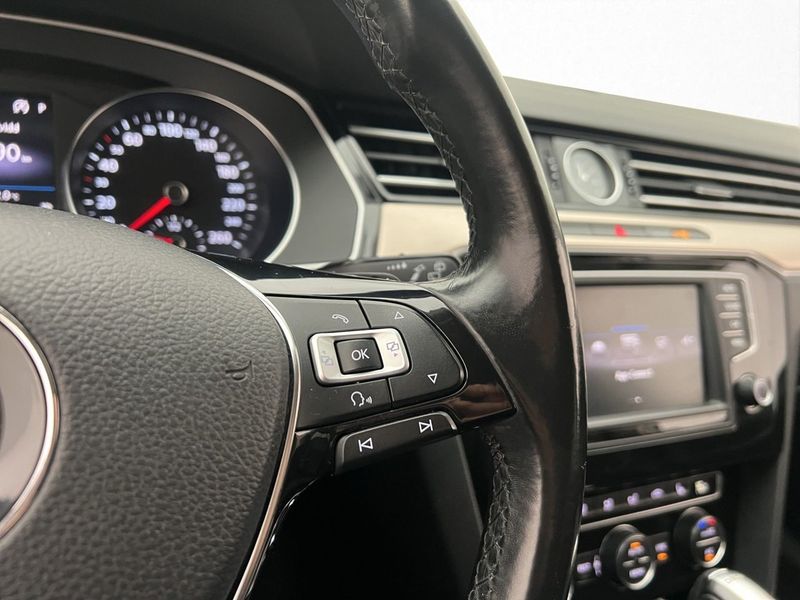 Volkswagen Passat bild 16