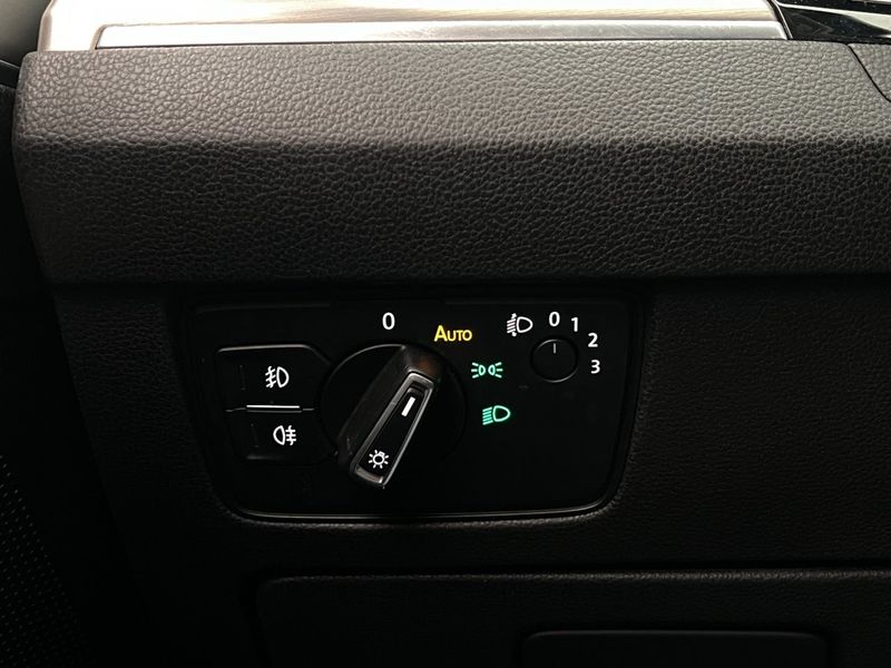 Volkswagen Passat bild 12