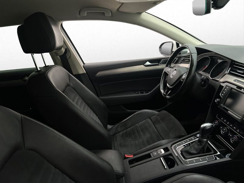 Volkswagen Passat bild 22