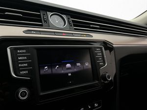 Volkswagen Passat bild 20