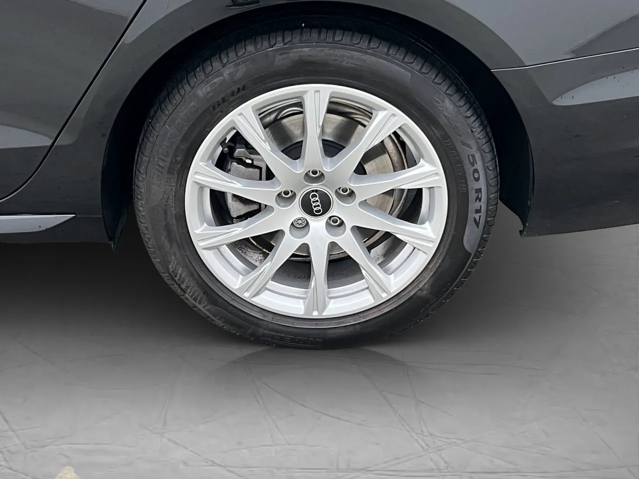 Vehicle image 31