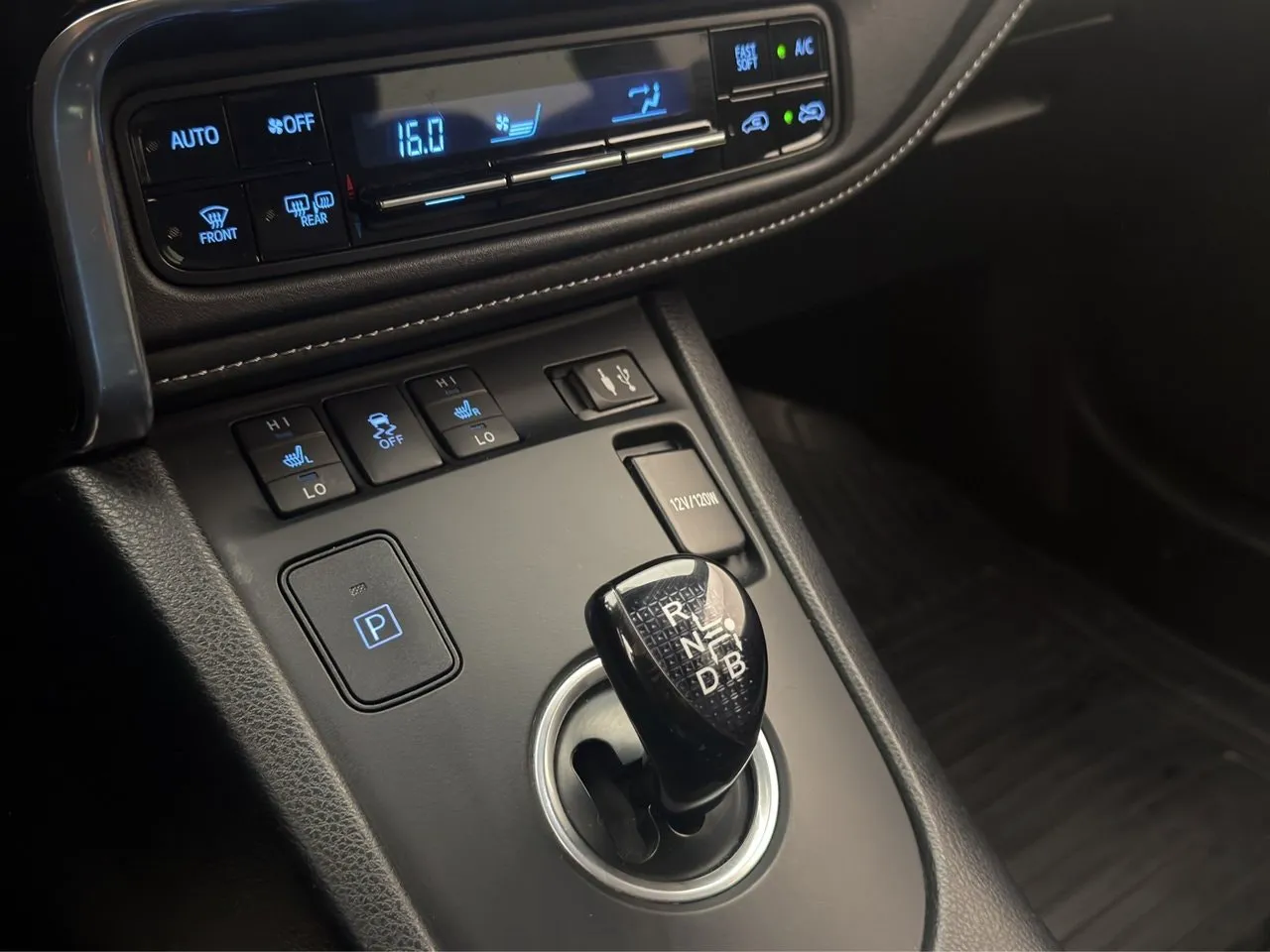 Vehicle image 23