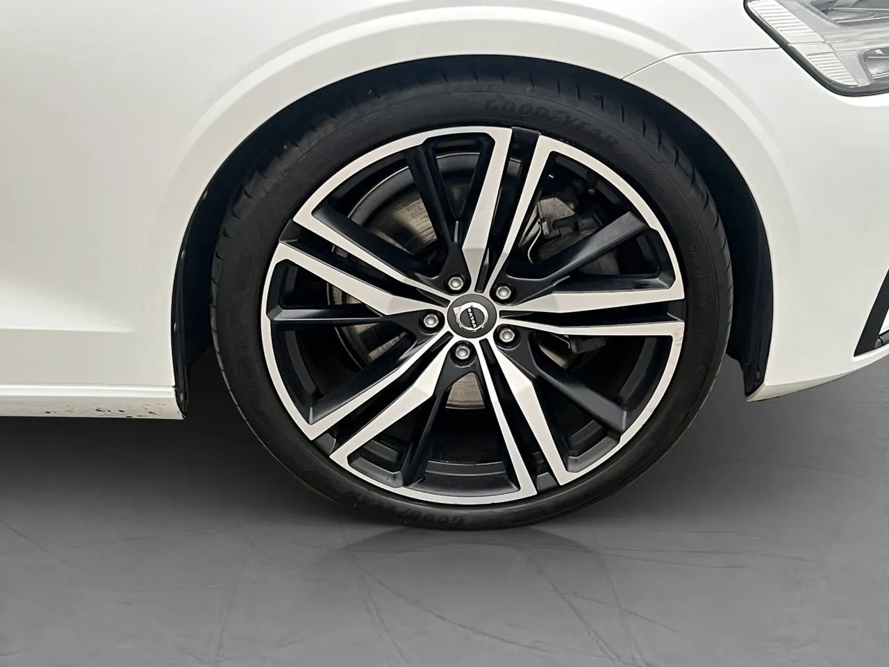 Vehicle image 36