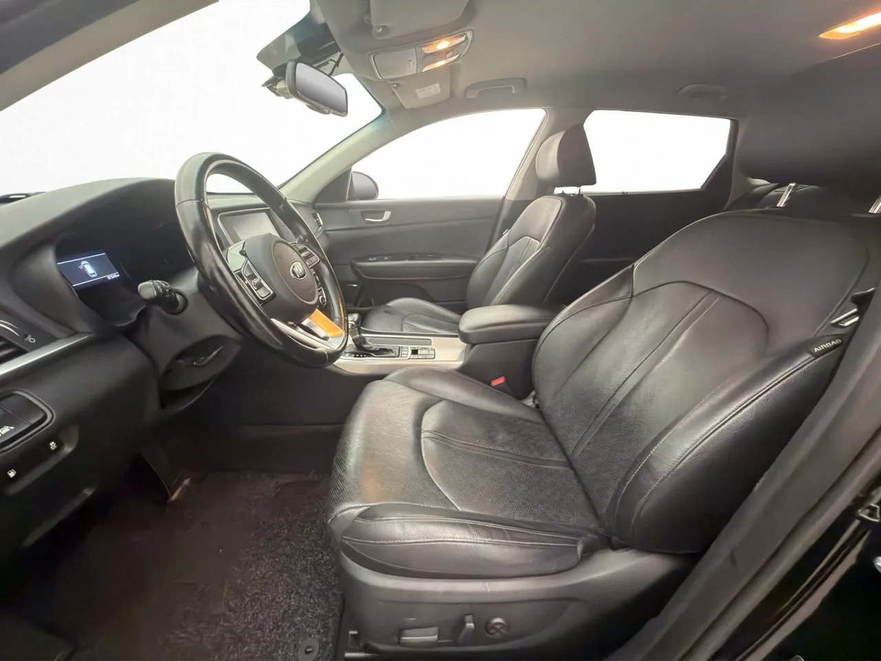 Vehicle image 21