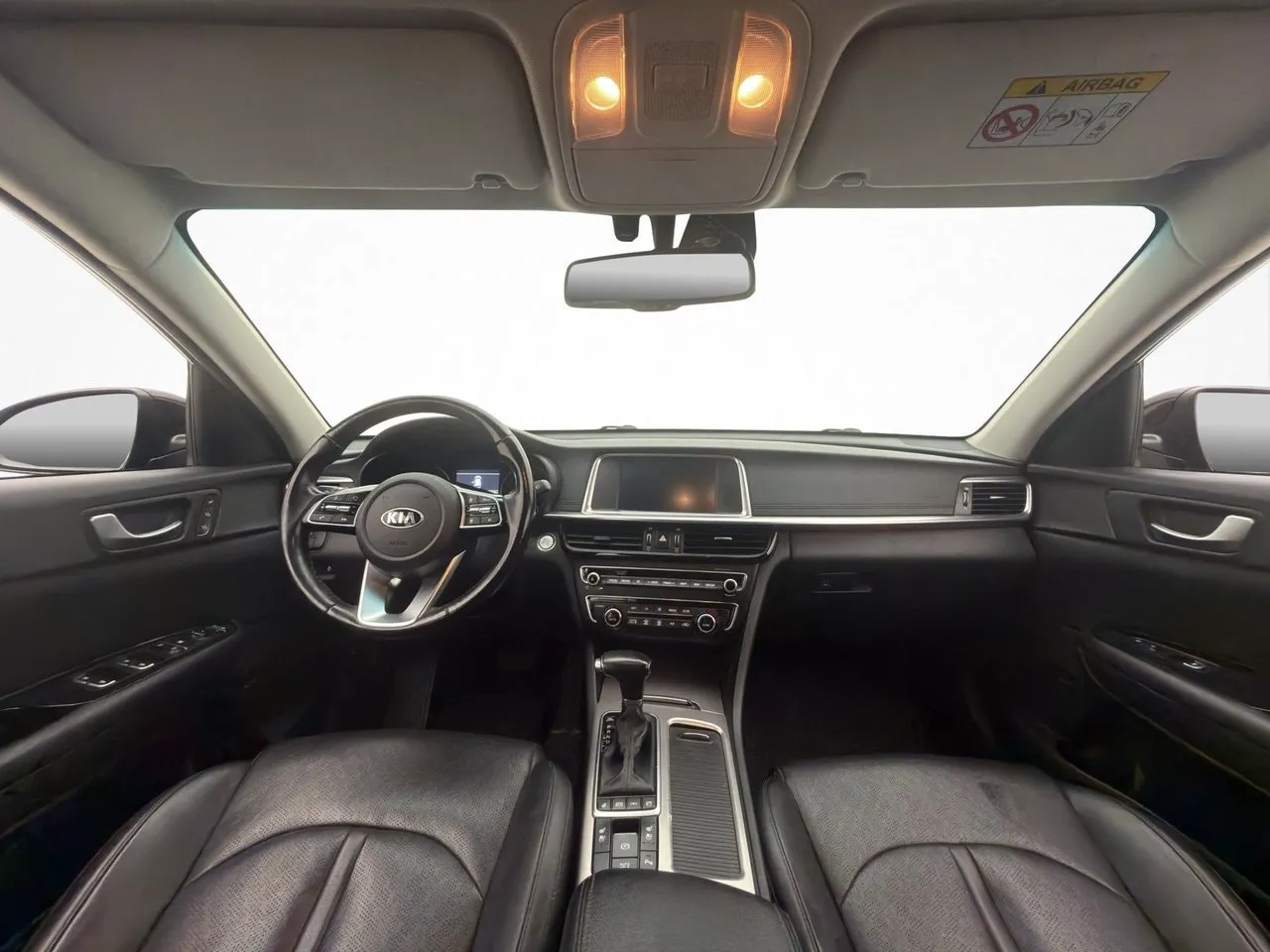 Vehicle image 18