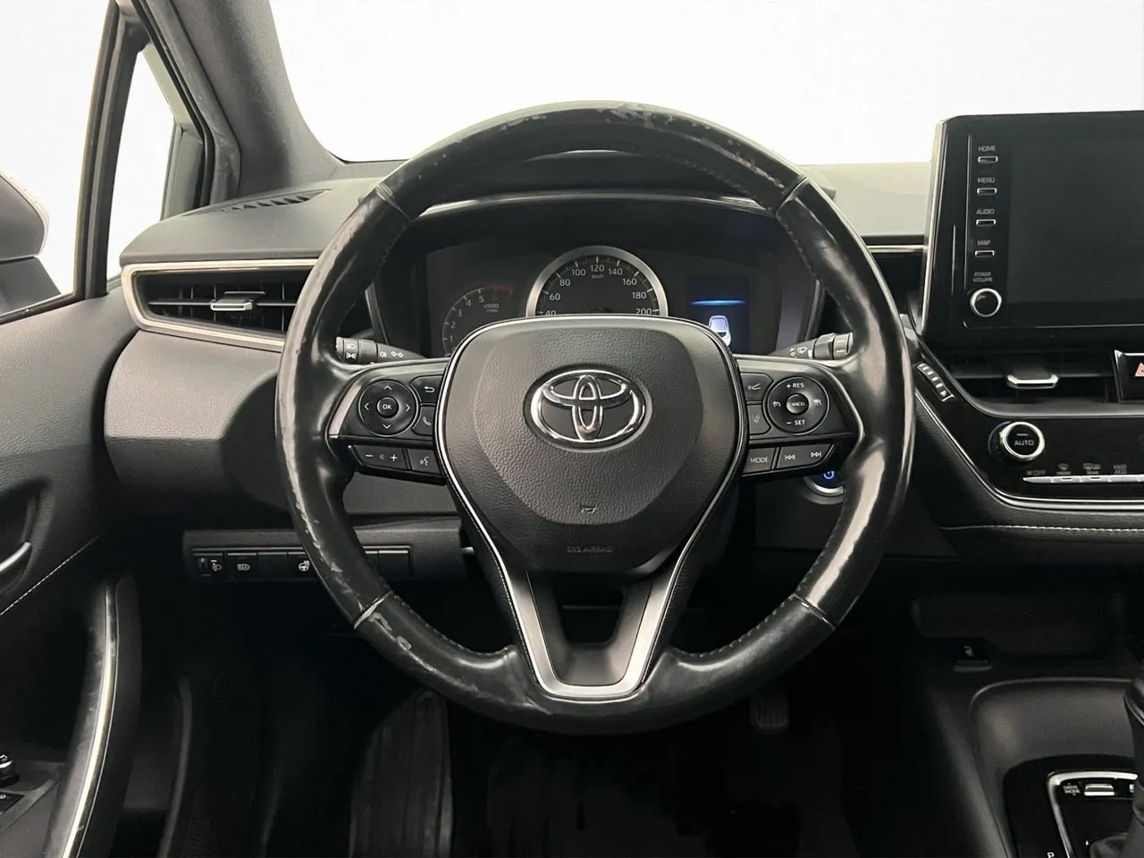 Vehicle image 11
