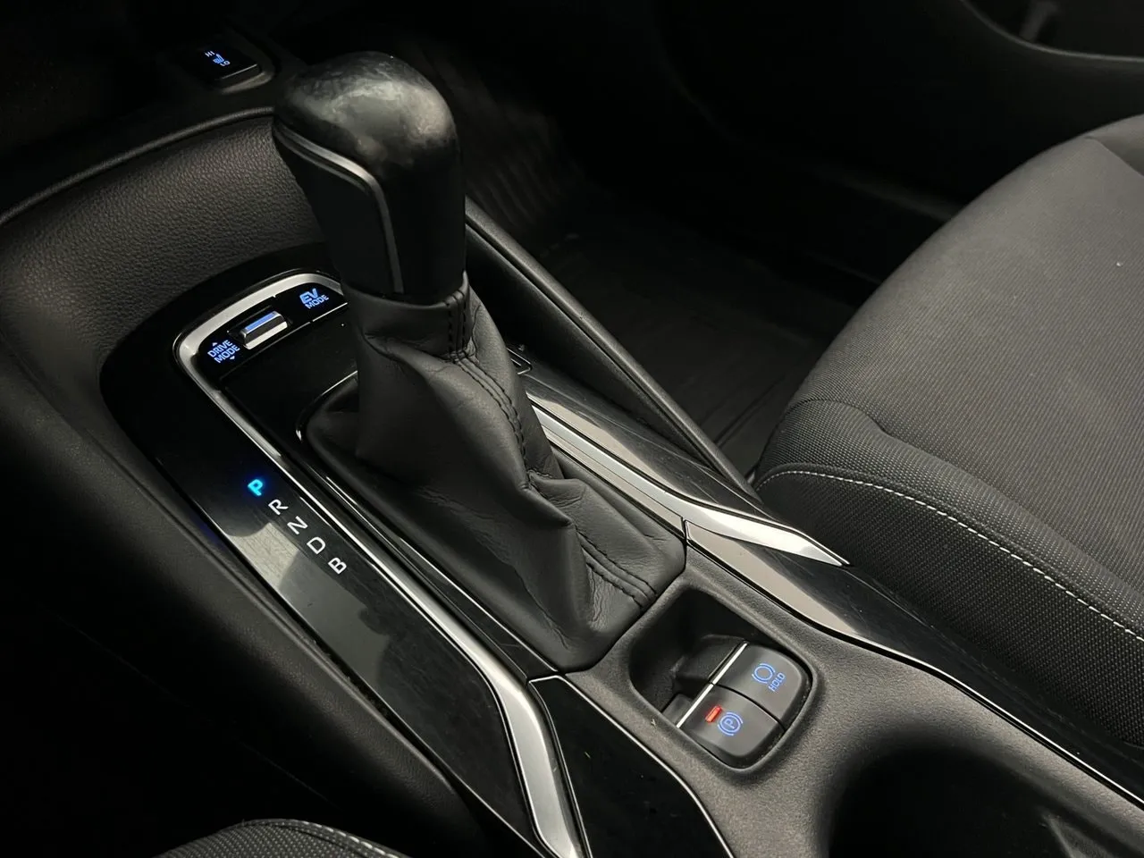 Vehicle image 21