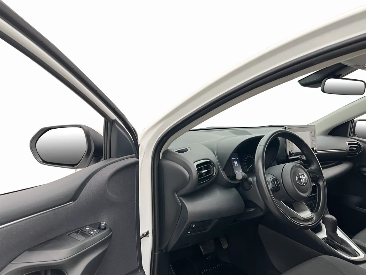 Vehicle image 18