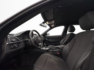 BMW 320 bild 11